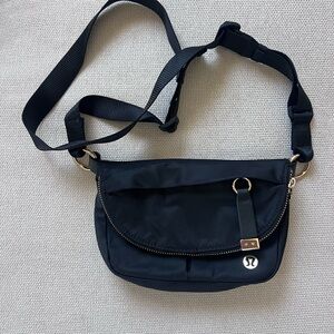 lululemon athletica All Night Festival Bag Micro 1.5L